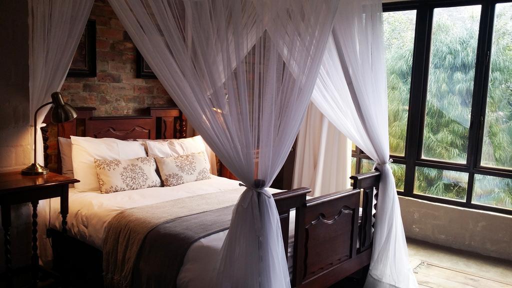 Hornbill House Self Catering Accommodation Германус Номер фото