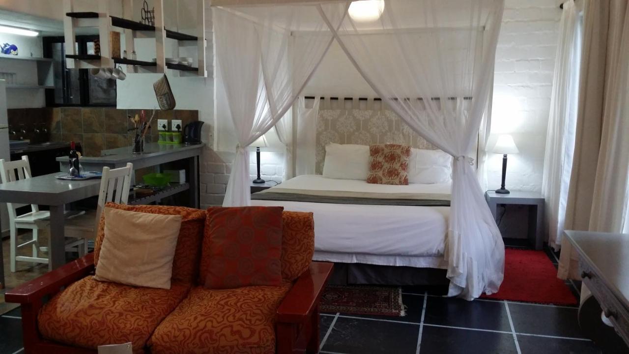 Hornbill House Self Catering Accommodation Германус Екстер'єр фото