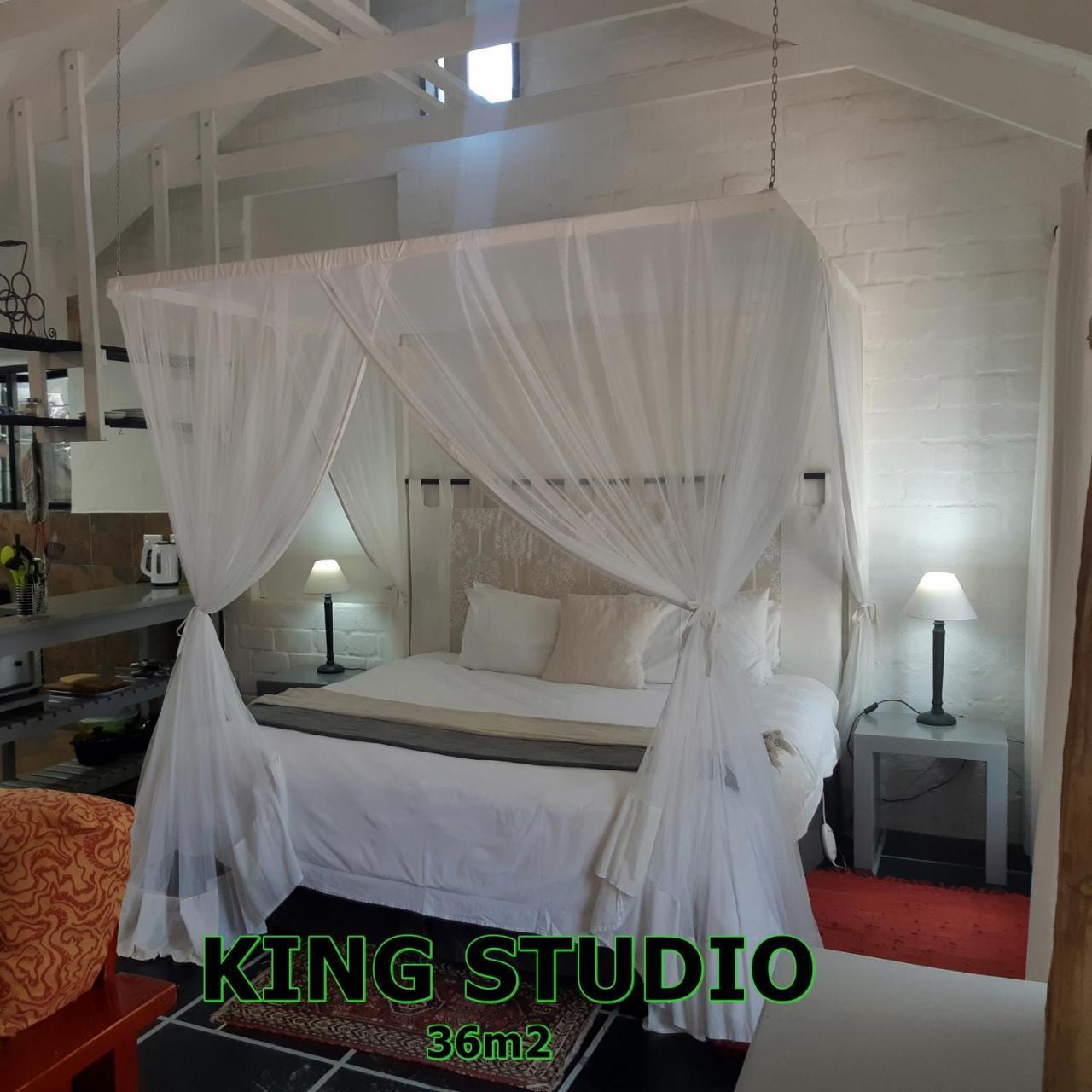 Hornbill House Self Catering Accommodation Германус Екстер'єр фото